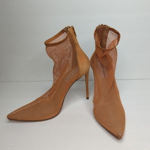 STEVE MADDEN Vielo Pump